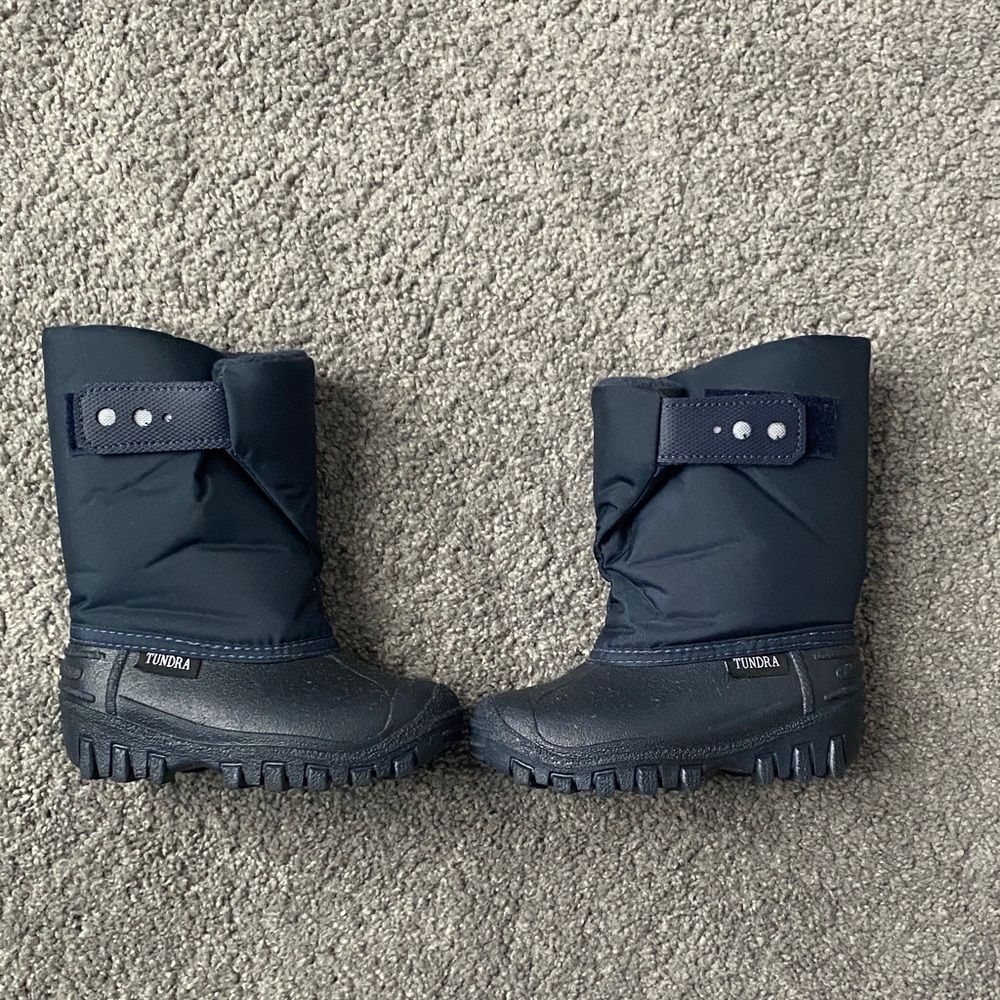 Tundra Toddler size 7 Dark Blue Snow Boots